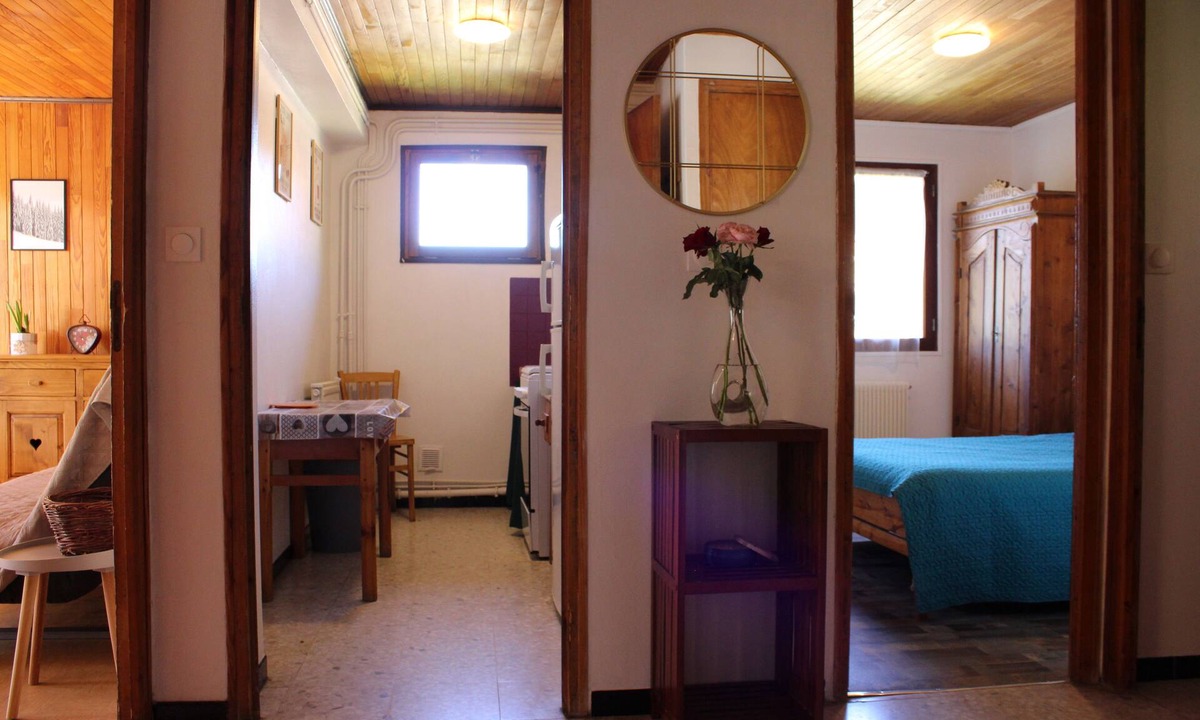 Vars Apartment | Family apartment for 6 people close to the slopes (50 M) in Sainte-Marie