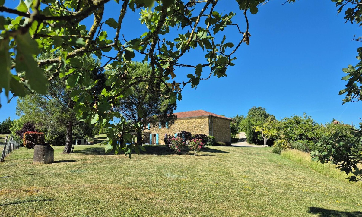 Miramont-d'Astarac House | Family friendly house with private heated pool and panoramic views of the Gers.