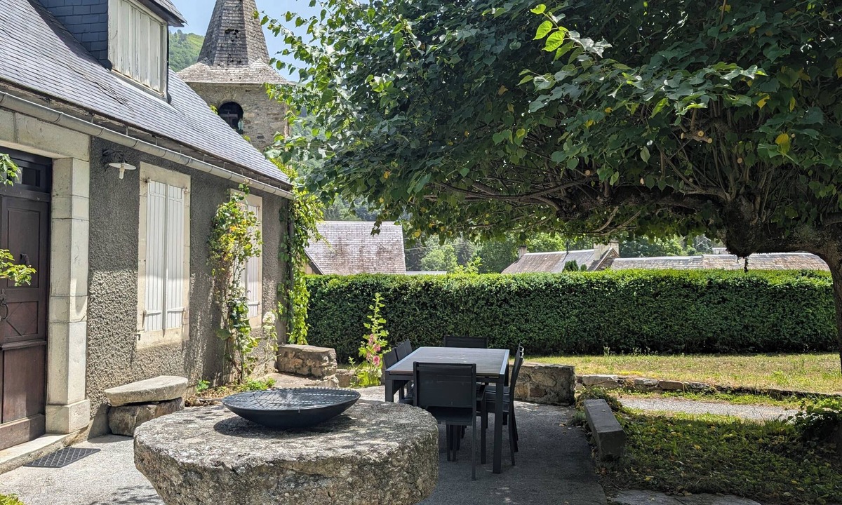 Avajan House | Family home with a view of the Pyrenees, 5 minutes from Loudenvielle