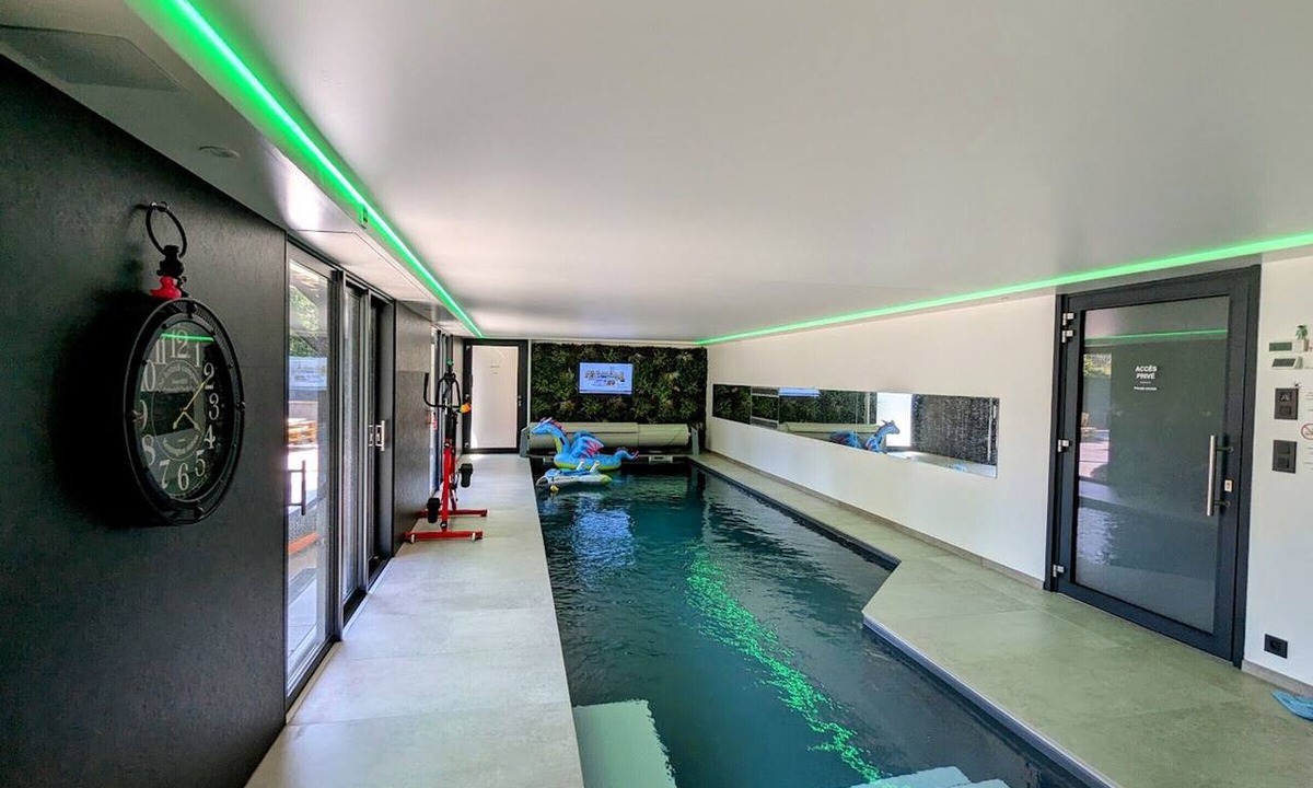 Jeanmenil Cottage | Family Retreat with Terrace and Pool Access