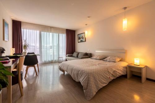 Lourdes Apartment | Family Saint Vincent 4 pers gare lourdes wifi