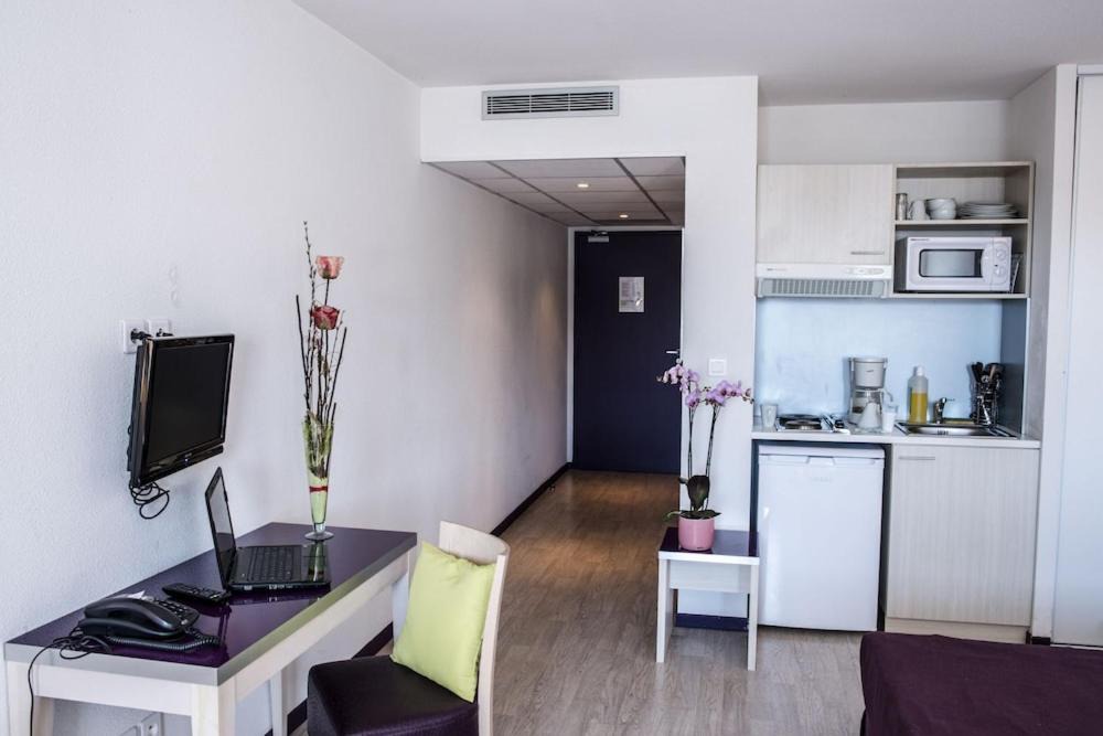 Lourdes Apartment | Family Saint Vincent - Studio 2 Pers - 100m gare Lourdes - WIFI