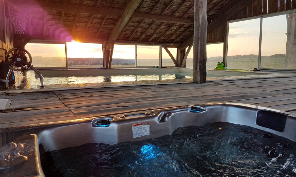 Lupiac House | Ferme d'Antan Gers 2 party rooms 30+ heated pool spa .private lake fishing.