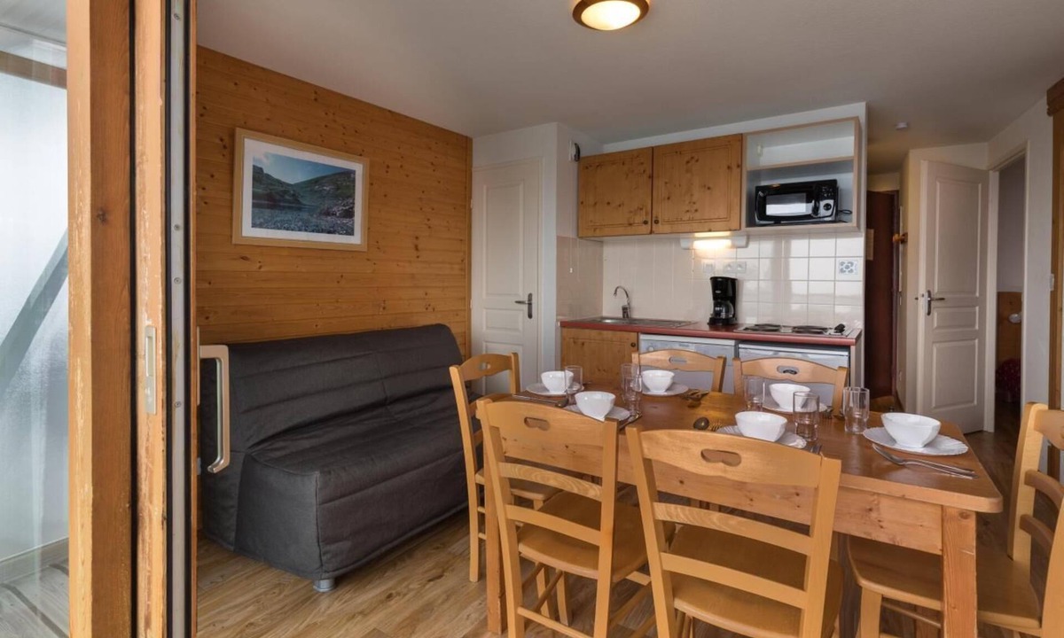 Chamrousse Apartment | Fitness, swimming pool, sauna, balcony, parking, tv, 35-38m², Chamrousse