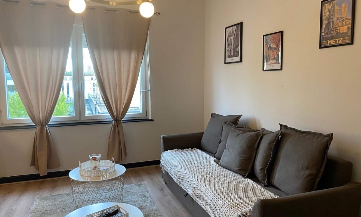 Longeville-les-Metz Apartment | Flat for 3 people in Metz nearby amenities