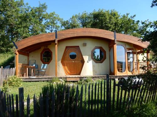 Limbrassac House | Fount de Cousteno