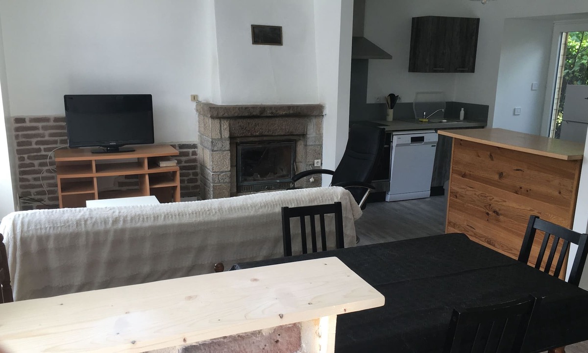 Jugon-les-Lacs-Commune-Nouvelle House | Recently renovated quiet house near hiking trails, fishing...