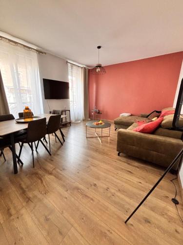 Toul Apartment | Fully equipped 1-bedroom apartment 4 people Free parking