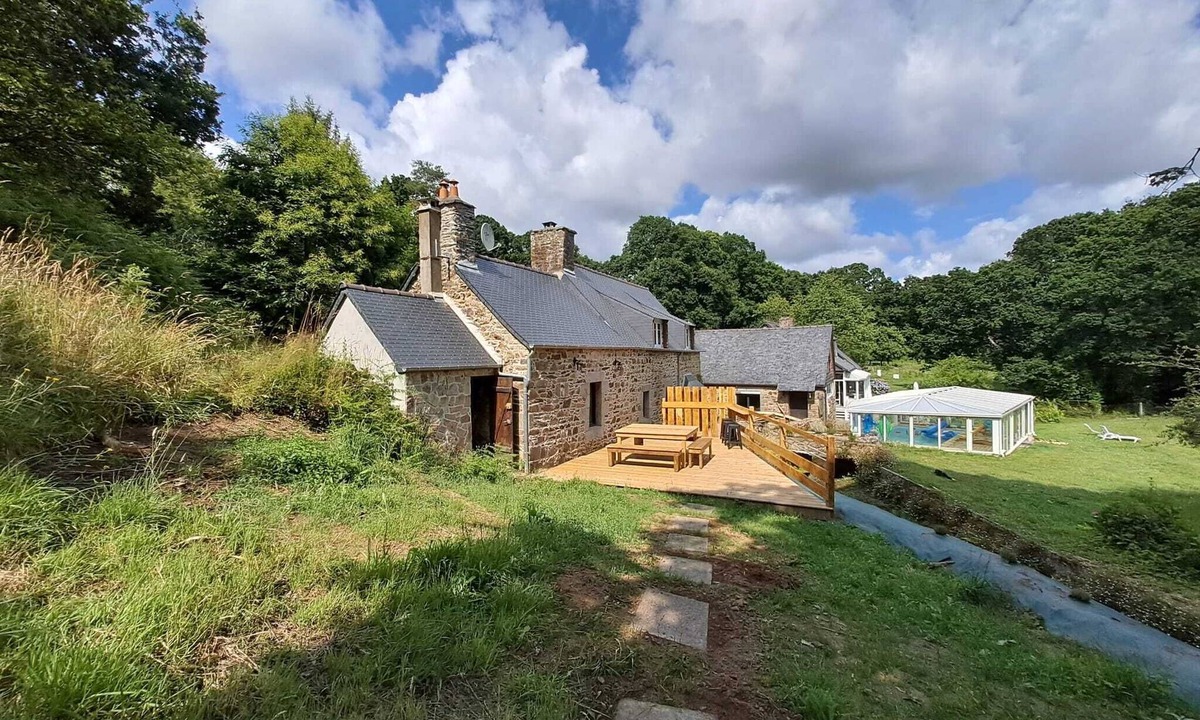 Prat House | Gîte Avec Piscine à la Campagne. Animaux Acceptés