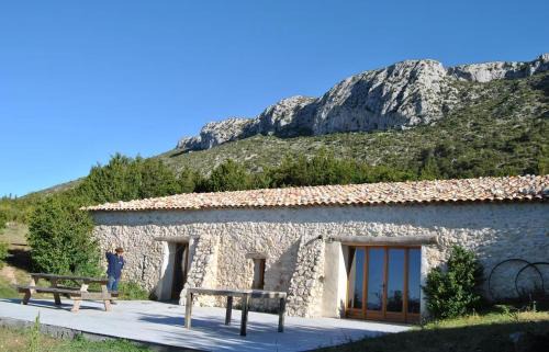 Bargeme House | Gîte bergerie