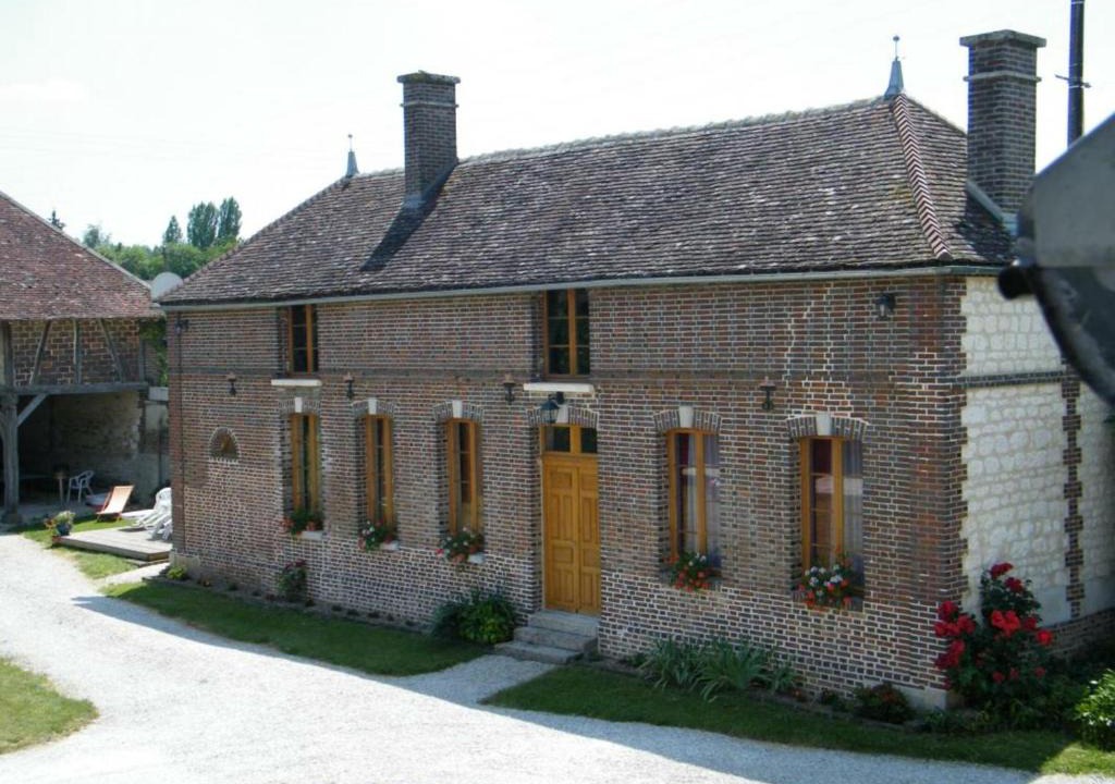 Bucey-en-Othe House | Gîte Bucey-en-Othe, 3 pièces, 4 personnes - FR-1-543-8