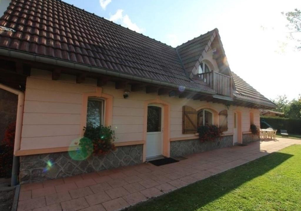 Corcieux House | Gîte Corcieux, 4 pièces, 6 personnes - FR-1-589-15