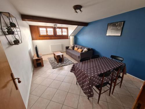 Fontenoy-sur-Moselle Apartment | Gîte cosy au bord de la Moselle, proche Nancy, activités plein air, tout inclus, parking gratuit. - FR-1-584-175