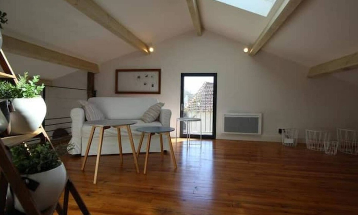 Sion House | Gîte de FRIZOT, 5 minutes from Nogaro, all inclusive