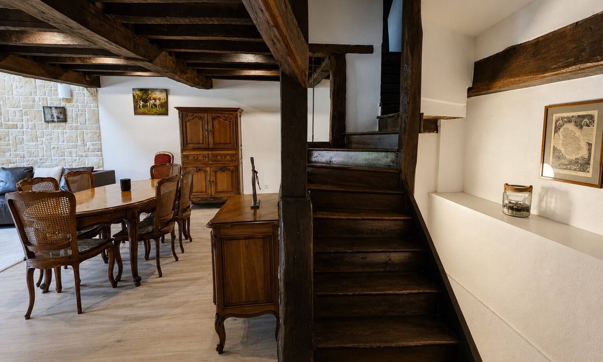 Arc-en-Barrois House | Gîte des Forêts | Sleeps 9 | Garden | Golf & Arc-en-Barrois Forest
