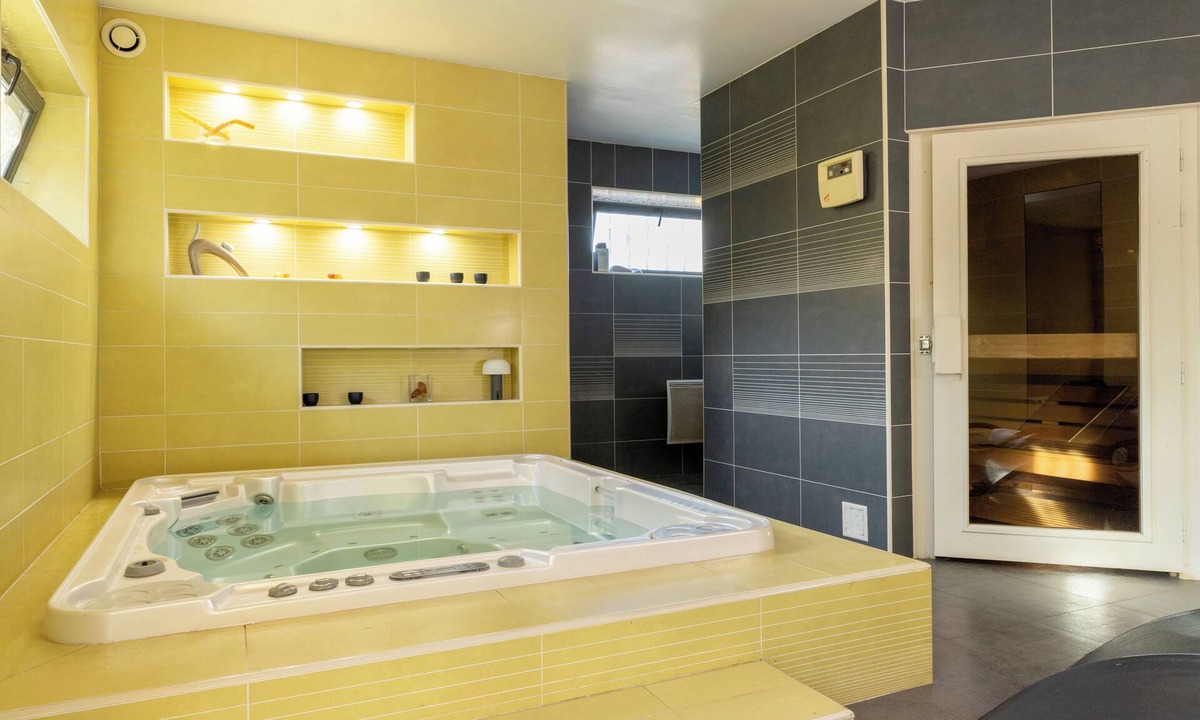 Saint-Hubert House | Gîte Godchure Côté Spa