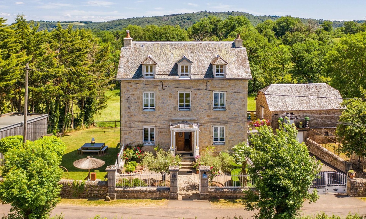Gabriac House | Gîte le Couderc - Belle maison familiale aux portes de l'Aubrac