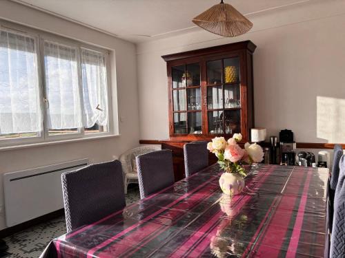 Morville Apartment | Gîte Les Mirabelliers à Morville Hébergement cosy