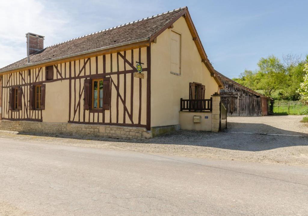 Piney House | Gîte Piney, 4 pièces, 6 personnes - FR-1-543-129