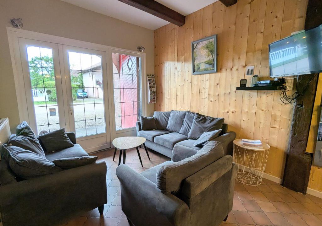 Aumontzey House | Gîte spacieux avec terrasse, 3 chambres, équipements bébé, à 16 km de Gérardmer - FR-1-589-23