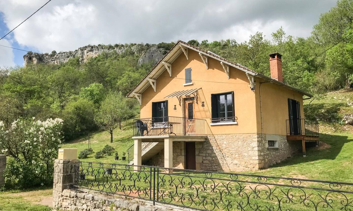 Marcilhac-sur-Cele House | Gîtes de France® - Mamie Renée's gîte
