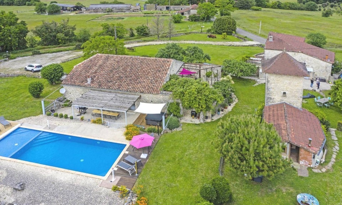 Mauroux House | Gîtes de France® - La Grange de Janes