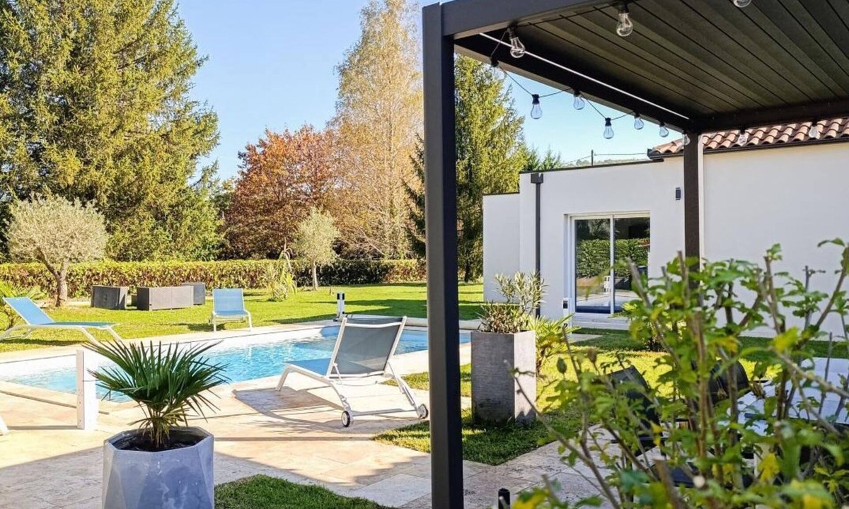 Prayssac House | Gîtes de France® - La Mariposa