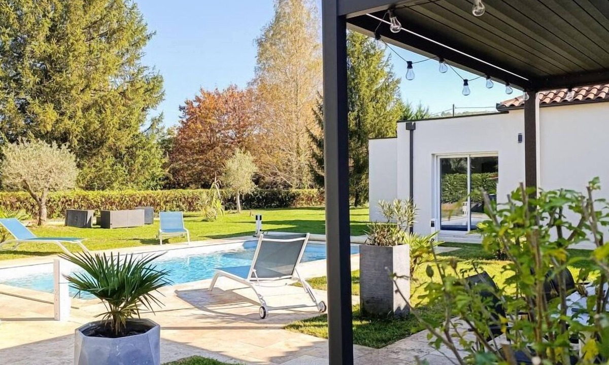 Prayssac House | Gîtes de France® - La Mariposa