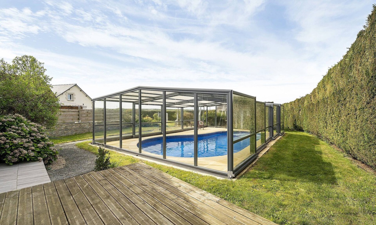 Jugon-les-Lacs-Commune-Nouvelle House | Gîtes des Lacs - Le Framboisier: Shared Pool, Sauna & Jacuzzi, Private Terrace, Wi-Fi