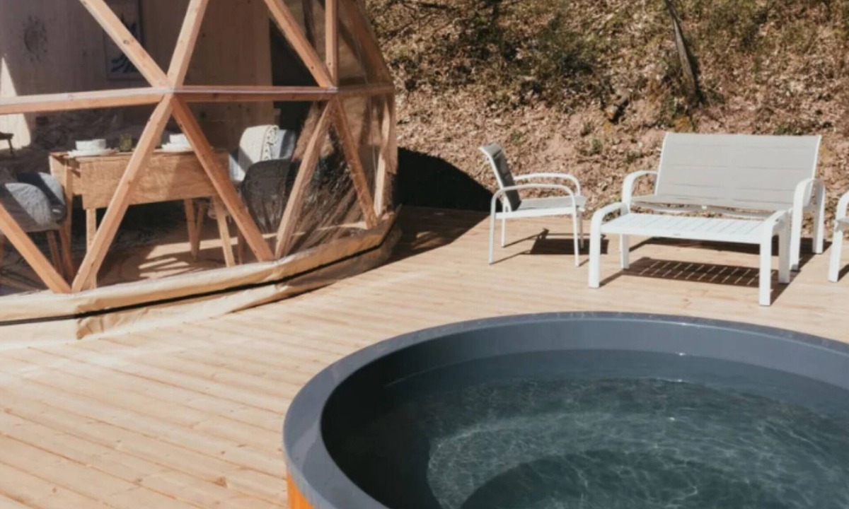 Oberhaslach Apartment | Geodesic Dome—Nordic Bath & a Break in the Heart of Nature