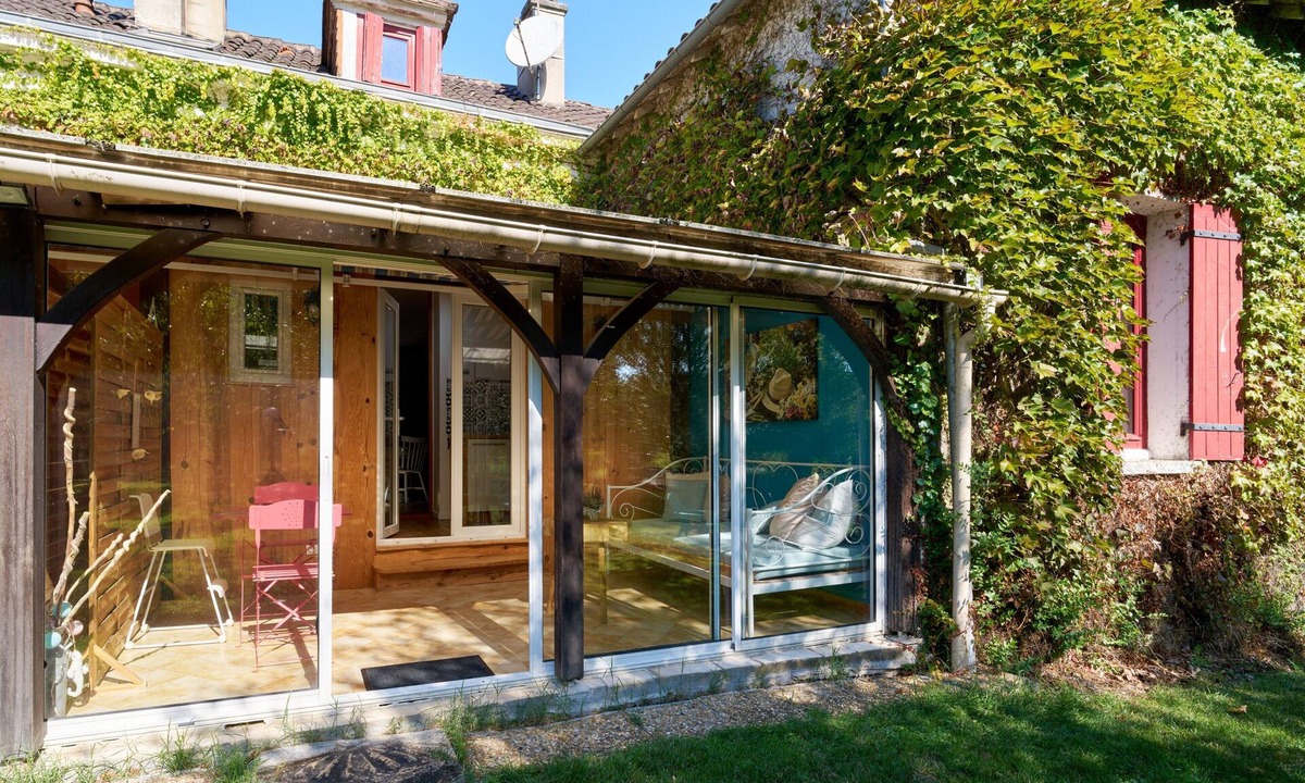 Eyliac House | Gite À L'Envol with Private Terrace and Shared Garden