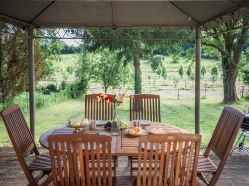 Guignicourt-sur-Vence House | Gite du Verger