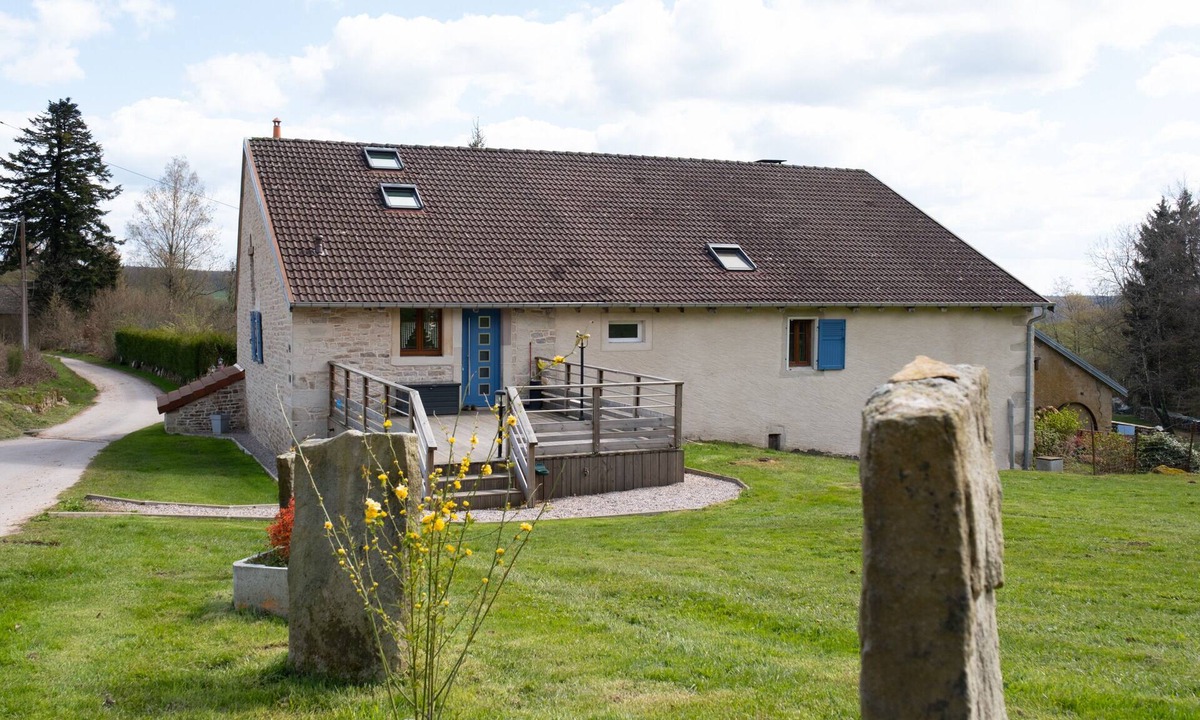 Le Clerjus Cottage | Gîte "Gîte Des Roches" with Private Terrace, Private Garden, and Wi-Fi