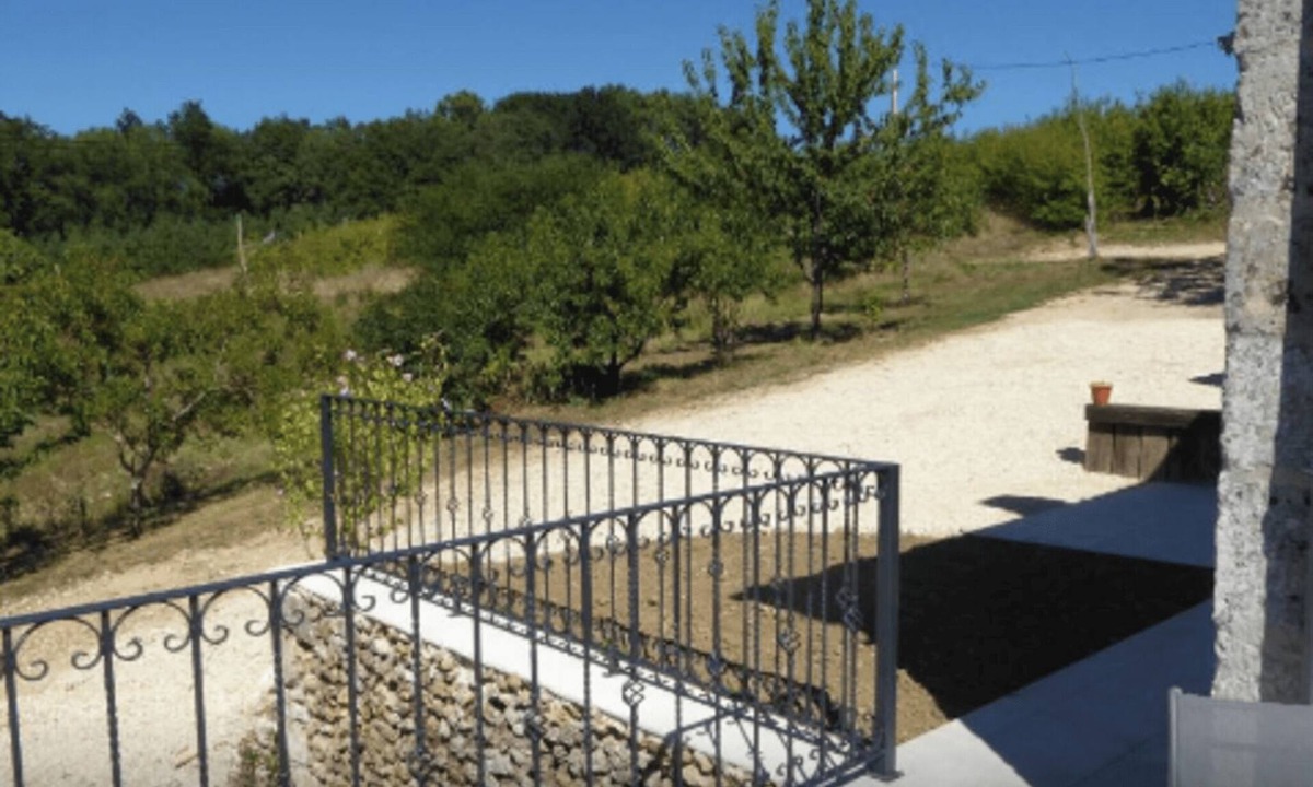 Notre-Dame-de-Sanilhac House | GITE JASMIN