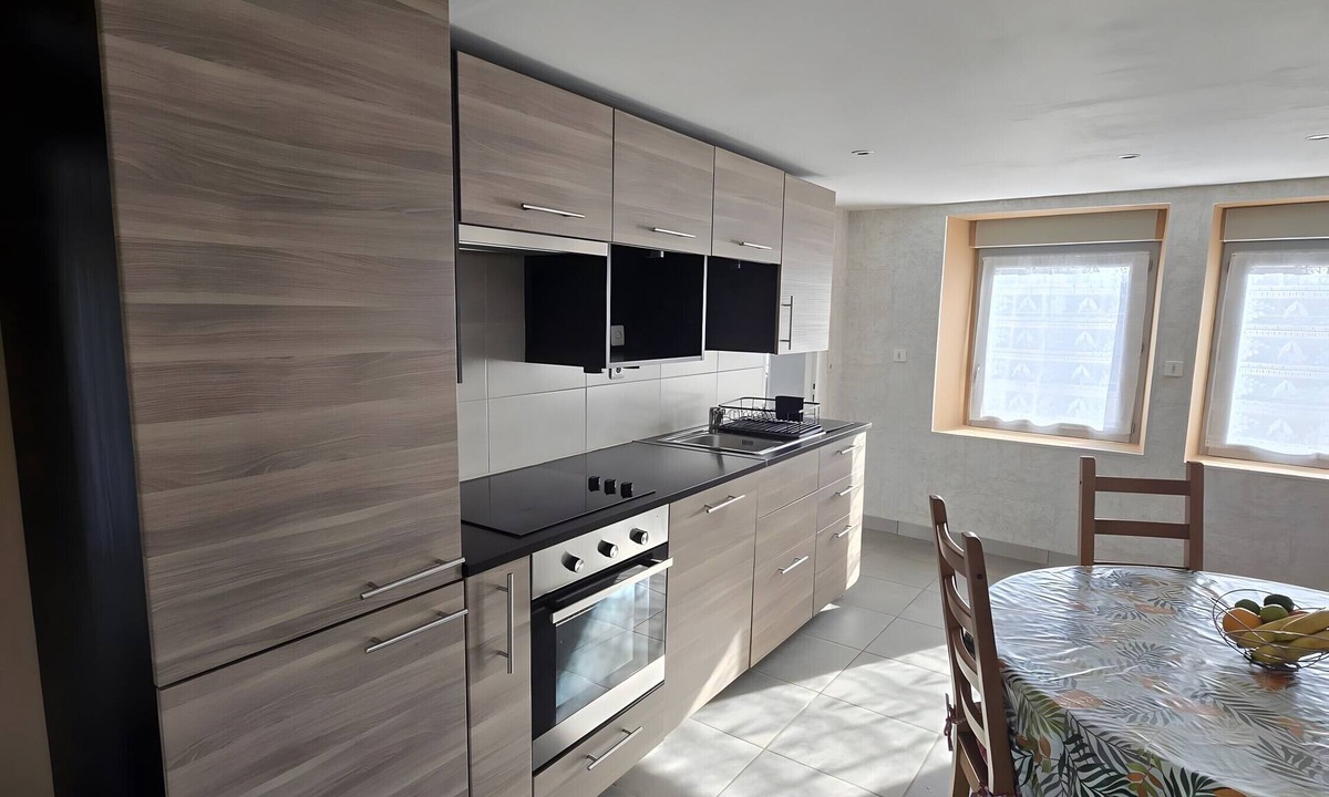 Is-en-Bassigny Cottage | Gîte "Le Cocon Du Bassigny" with Private Garden and Wi-Fi