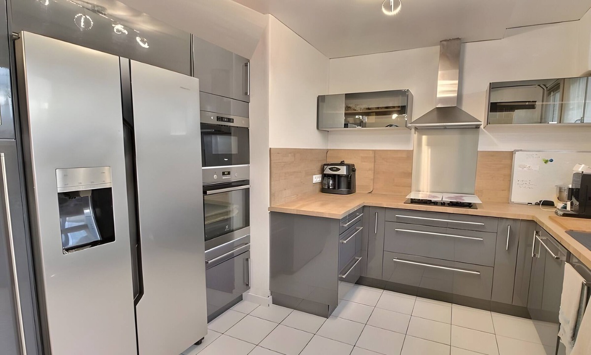 Saint-Florentin Cottage | Gîte Le Flot House with Private Garden and Wi-Fi