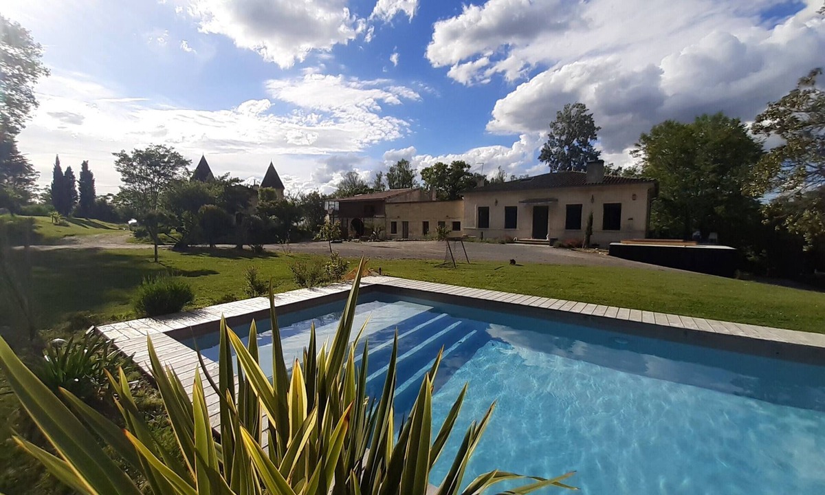 Sadirac Cottage | Gîte-Superior-Ensuite with Shower-Countryside view