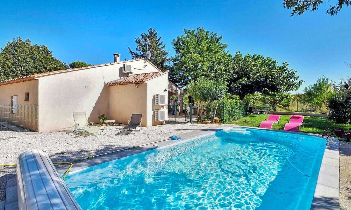 Sollies Pont House | Gorgeous home in Sollies-Pont
