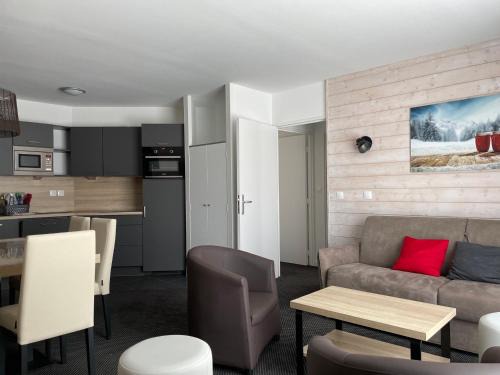 Eaux-Bonnes Apartment | Gourette : Appartement avec piscine pour 8 personnes, emplacement idéal - FR-1-860-15
