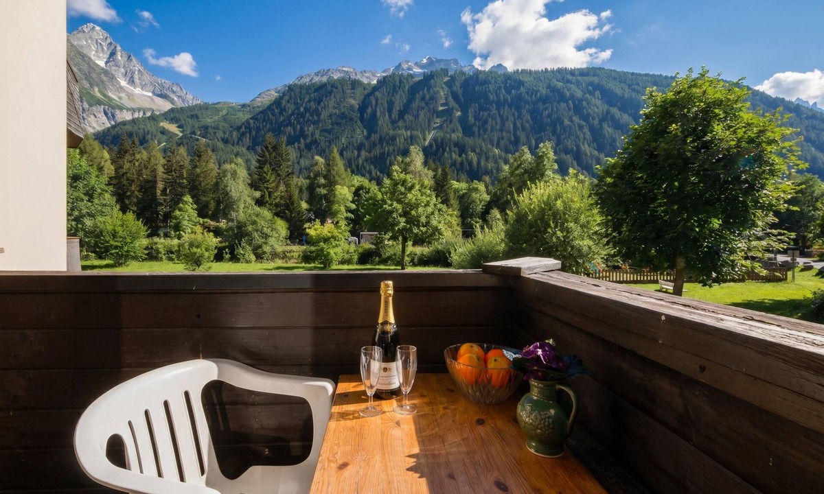 Argentiere Apartment | Grand Roc B9 260m from Slopes, Mountain View & Parking, Argentière (Chamonix), France