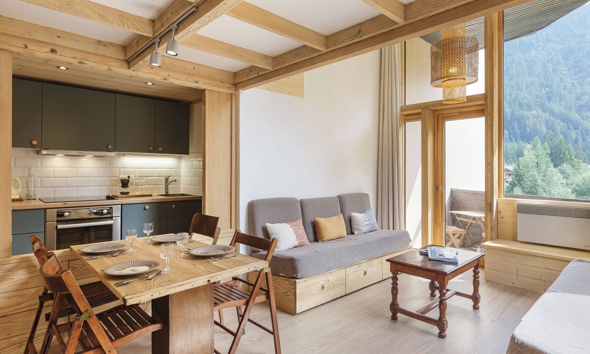 Argentiere Apartment | Grand Roc C205 280m from Slopes, View, Parking & WiFi, Argentière (Chamonix), France