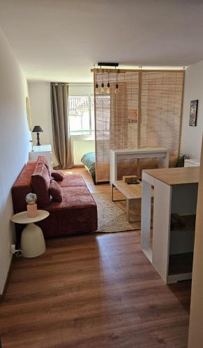 Quartier Administrations Apartment | Grand studio au coeur de Nîmes à côté des Arènes