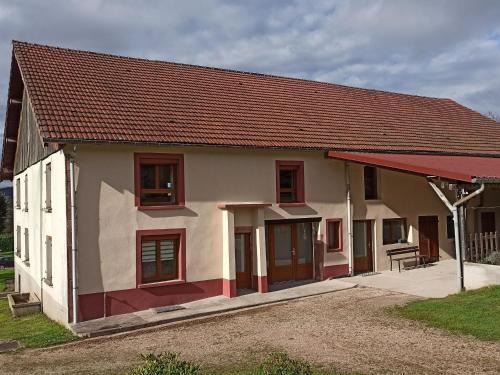 Champ-le-Duc House | Grande Maison pour 10 Pers. avec Jardin, Terrasse, BBQ, Près de Bruyères et Gérardmer - FR-1-589-335