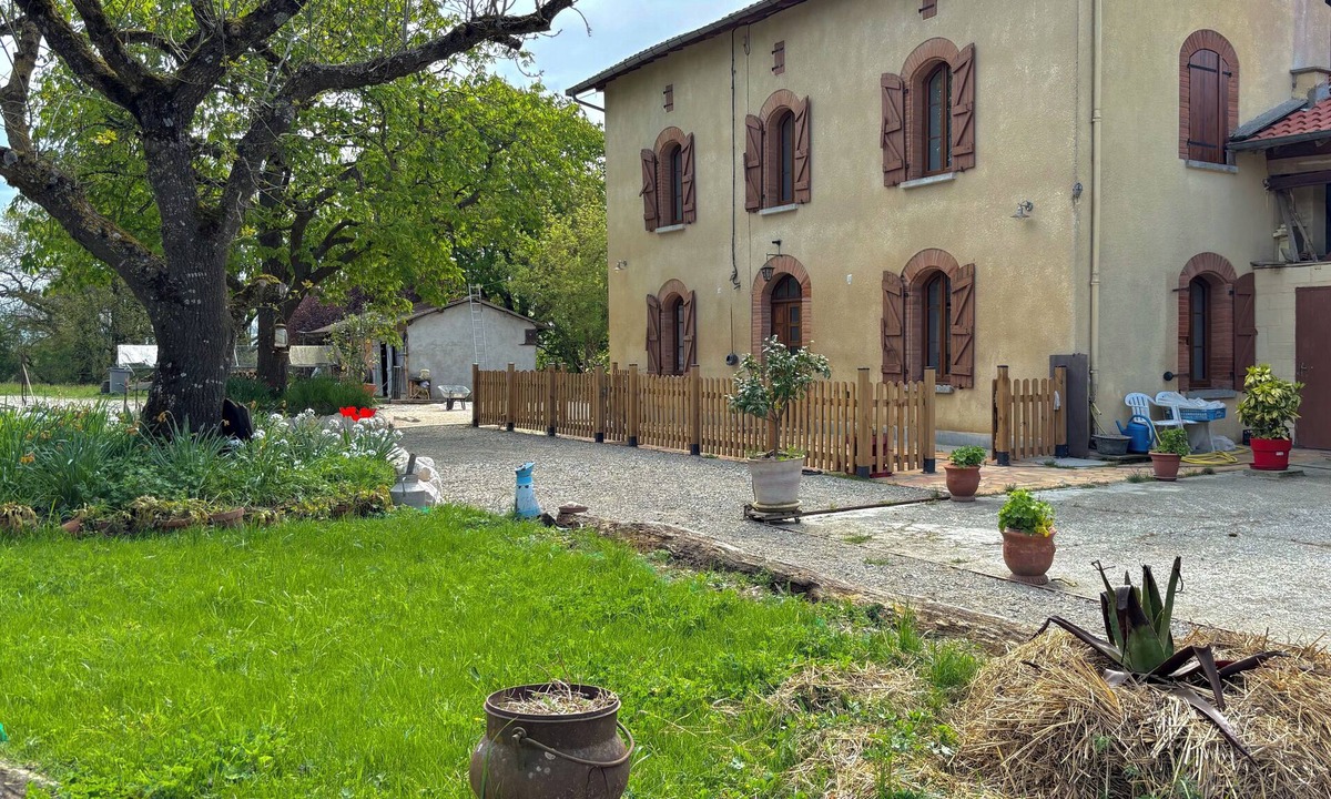 Le Fousseret House | Green haven of peace