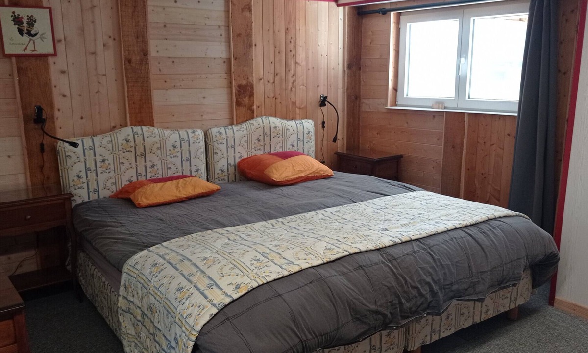 Plaine Bed & Breakfast | Guest Room “Chalet Des 3 Pins - Étincelles” with Shared Terrace and Garden