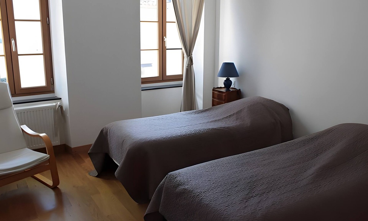 Serres Bed & Breakfast | Guest Room “Chambre Cardou” with Mountain View, Shared Terrace and Garden