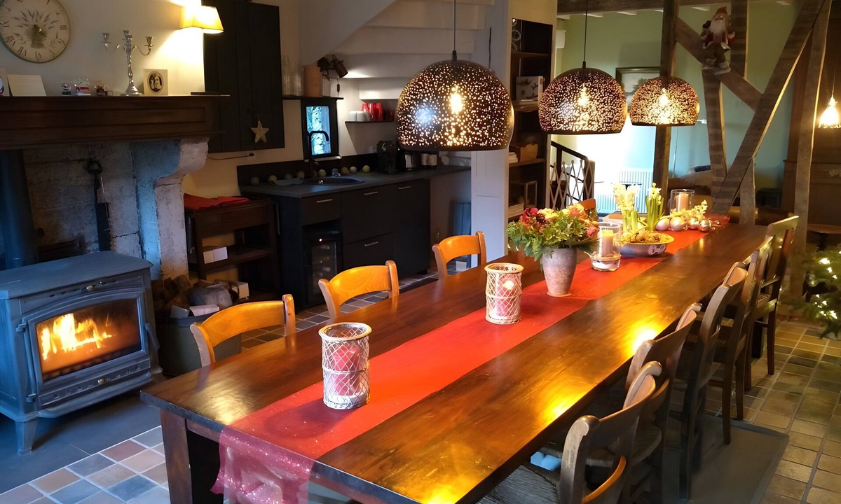 Signy-lAbbaye Bed & Breakfast | Guest Room 'La Fosse Bleue, Renard' with Shared Terrace and Wi-Fi