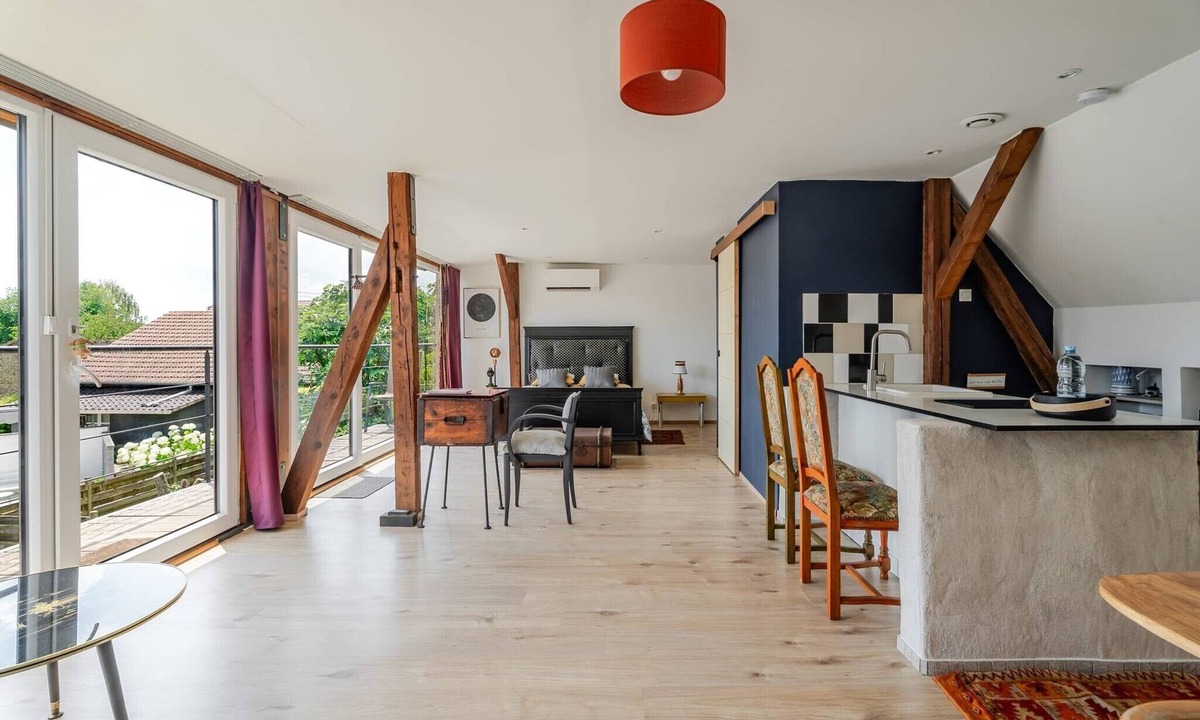 Reichstett Bed & Breakfast | Guest Room “La Passerelle” with Balcony, Wi-Fi, and Air Conditioning