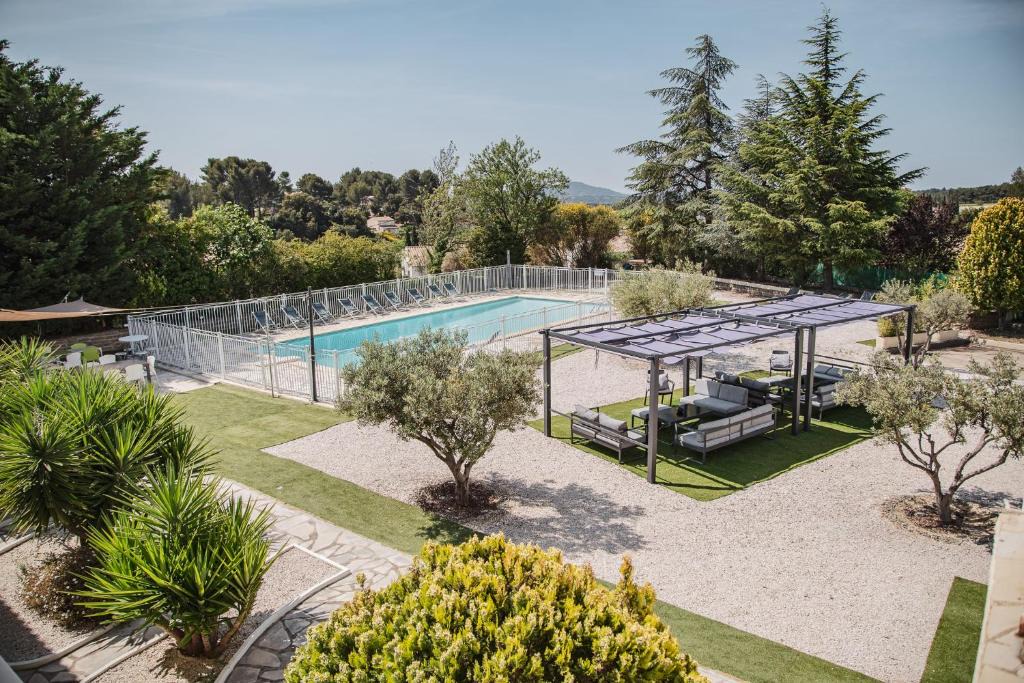 Sainte-Anne du Castellet Hotel | Hôtel Castel Saint Anne