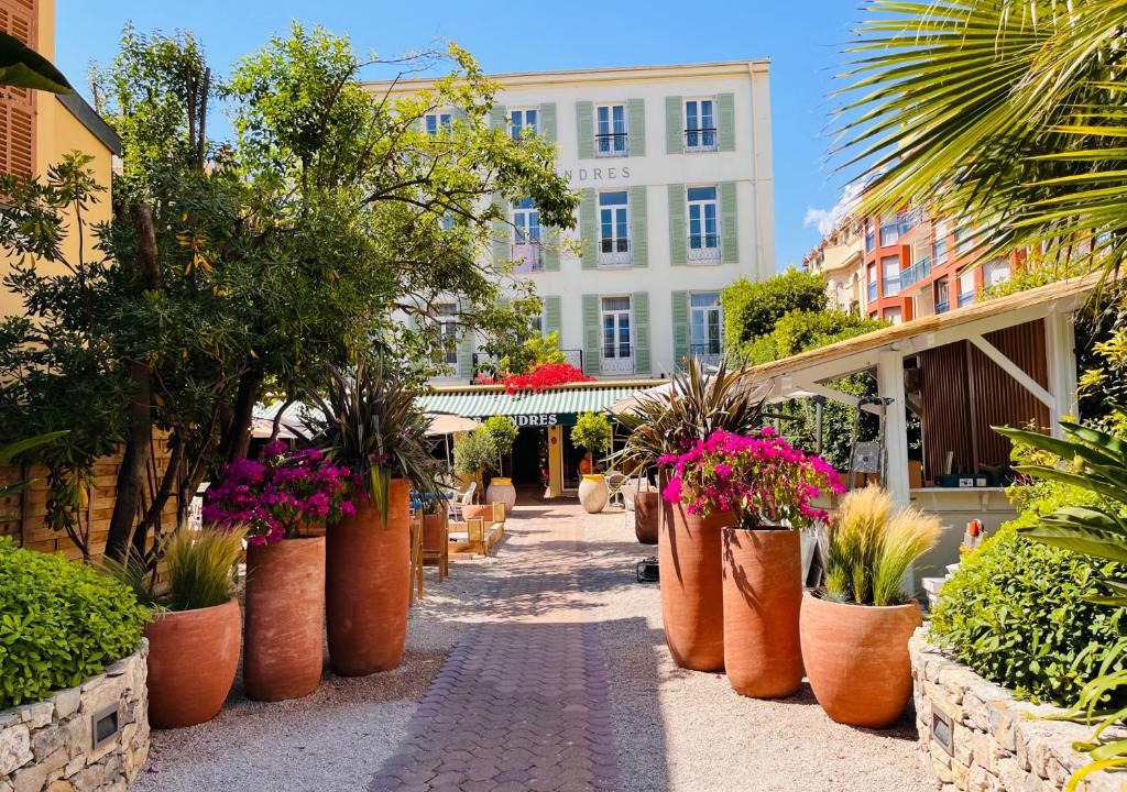 Menton Hotel | Hôtel De Londres